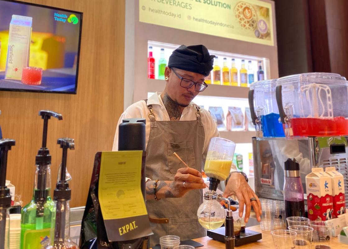 Yande from Expat Roaster's Bar Take Over at FHT Bali 2022